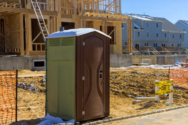 Best Construction site porta potty rental  in Wolcott, IN